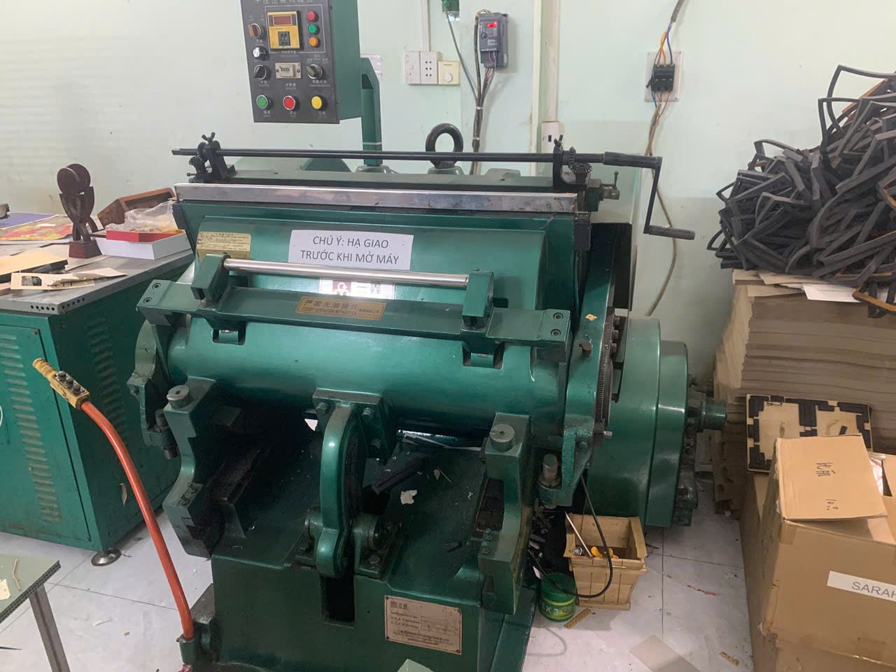 Pressing machine